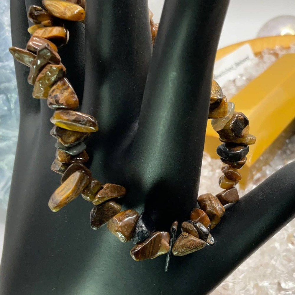 Stunning tiger eye crystal chip bracelet
